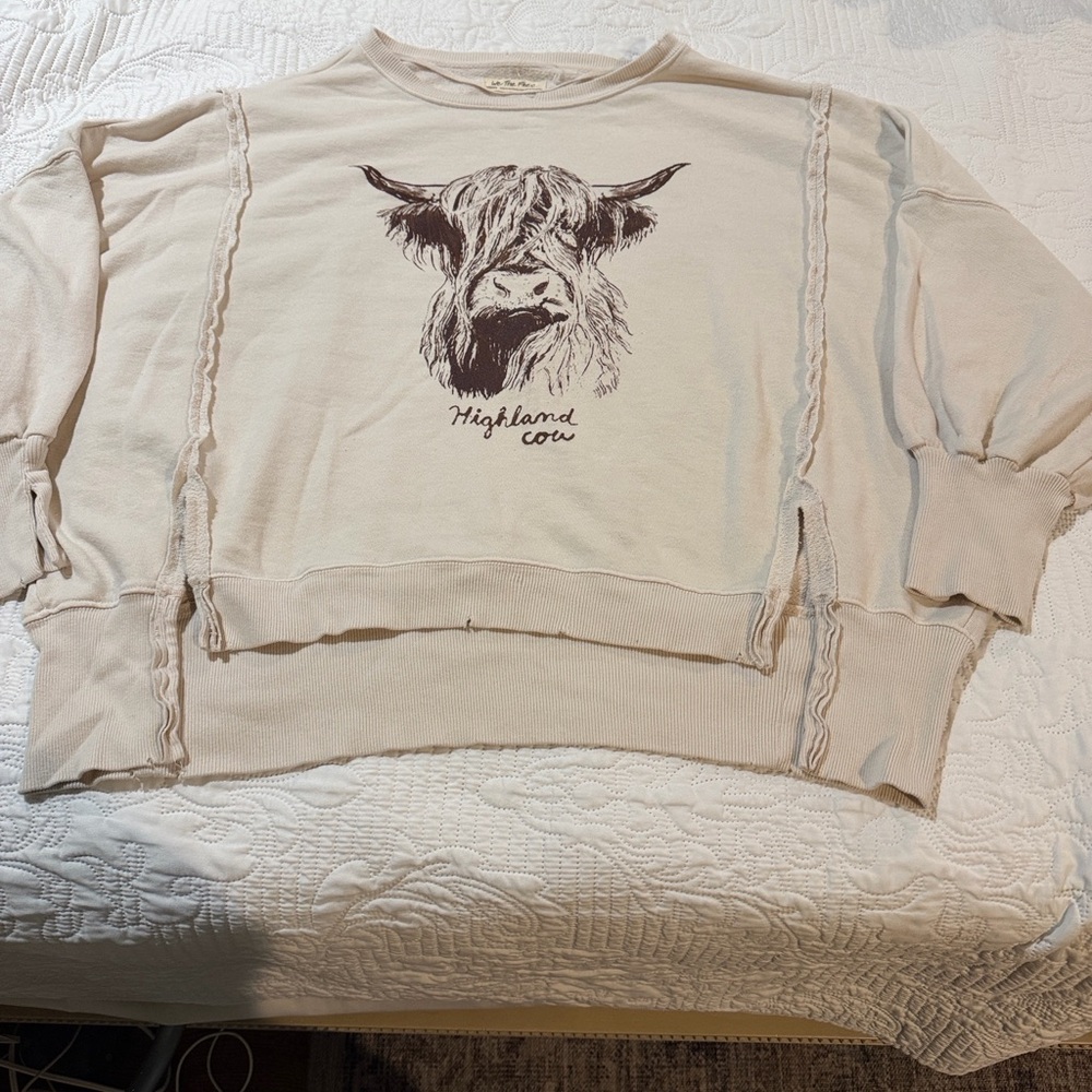 We The Free Cream Highland Cow Graphic Crewneck - Picture 9 of 15